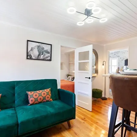 Apartment Bright 1 Bedroom In St George's Castle