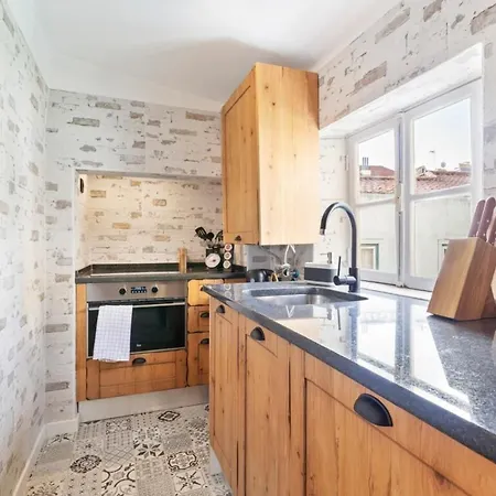 Bright 1 Bedroom In St George's Castle
